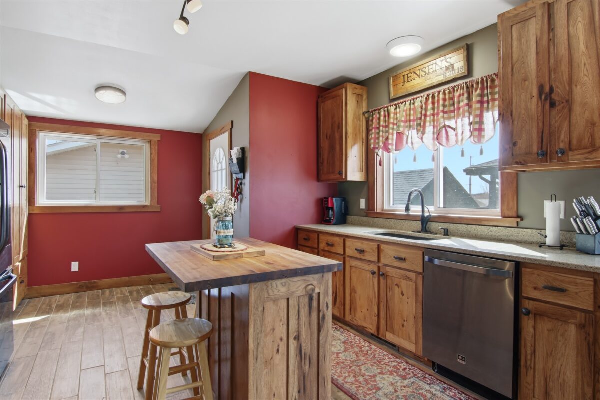Residential at 708 13th Avenue, Bloomer, WI 54724 — photo 4