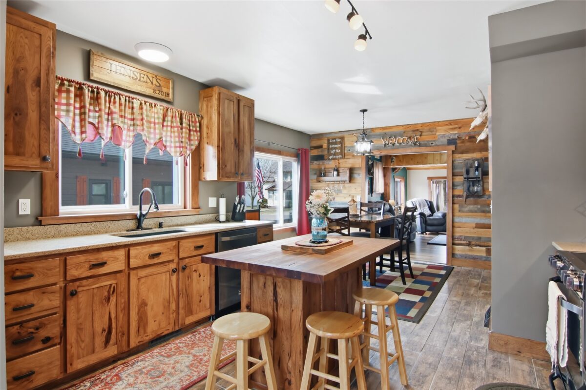 Residential at 708 13th Avenue, Bloomer, WI 54724 — photo 7