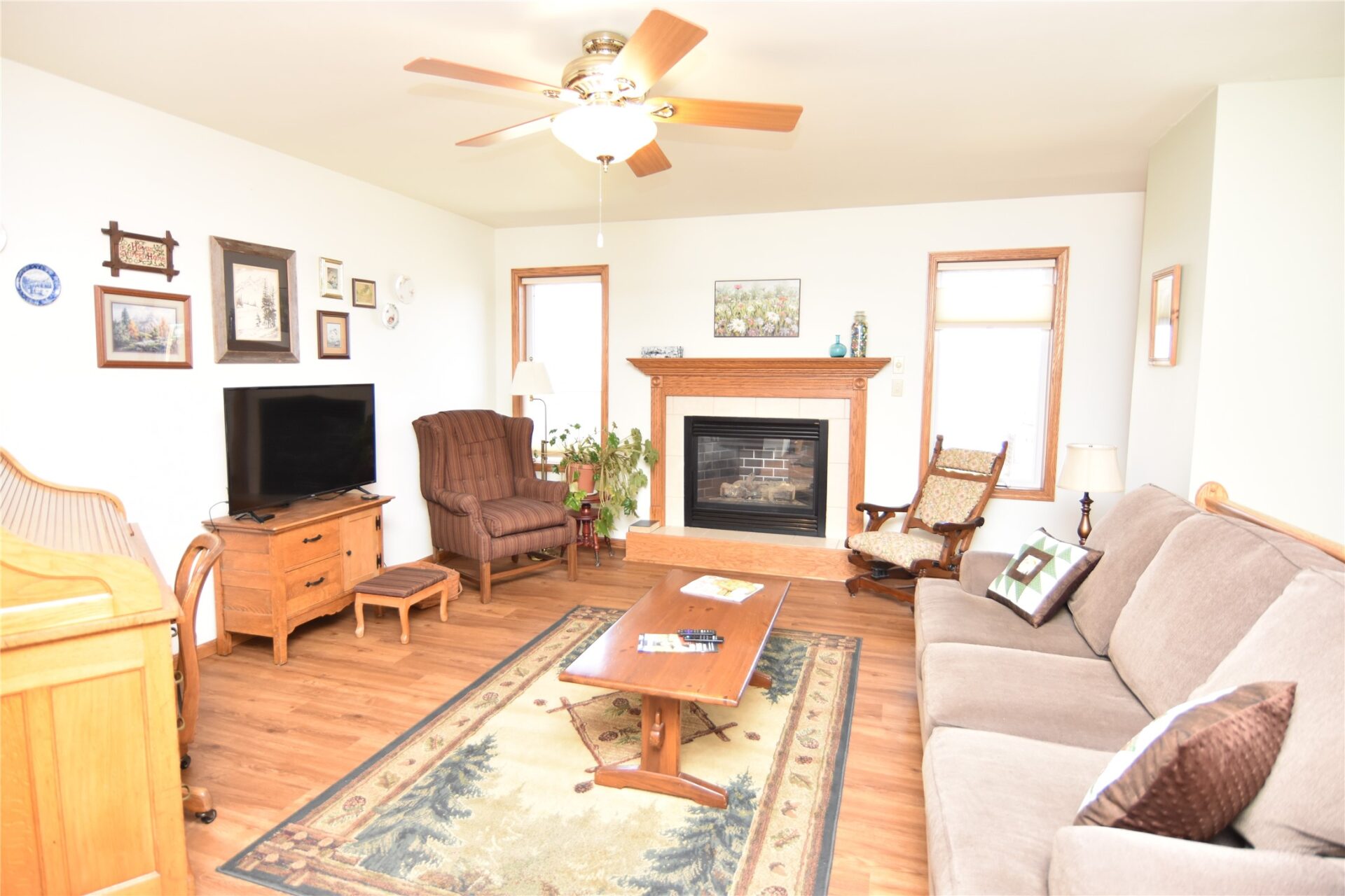 Residential at 711 8th Avenue, Bloomer, WI 54724 — photo 2