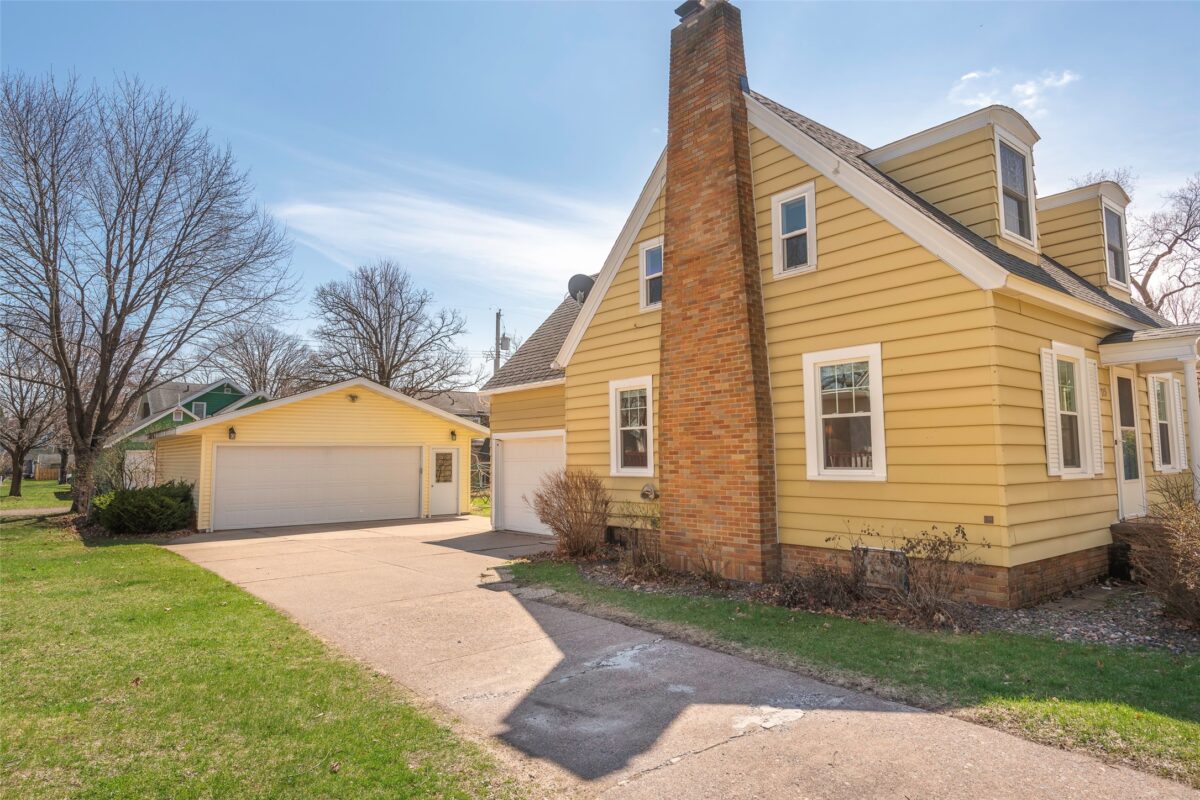 Residential at 715 Rand Street, Chippewa Falls, WI 54729 — photo 2