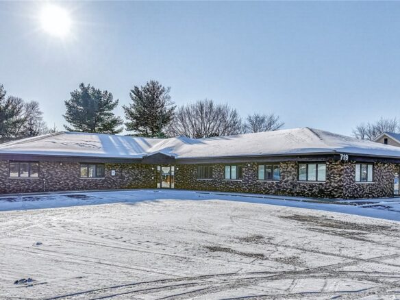 719 W Hamilton Avenue, Eau Claire, WI