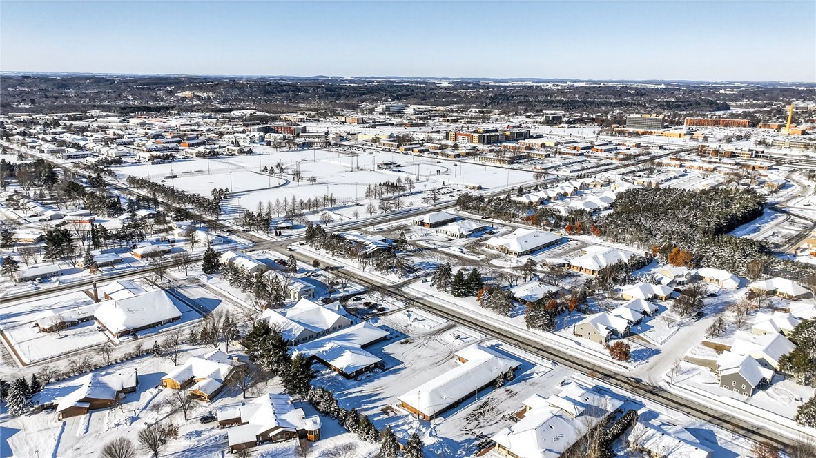 719 W Hamilton Avenue, Eau Claire, WI — photo 9