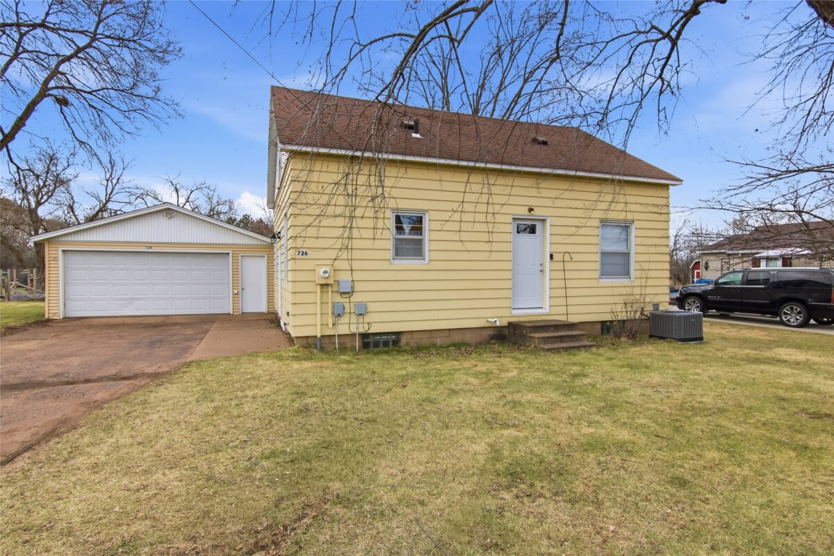 726 Herbert Street Chippewa Falls WI 54729 — photo 30