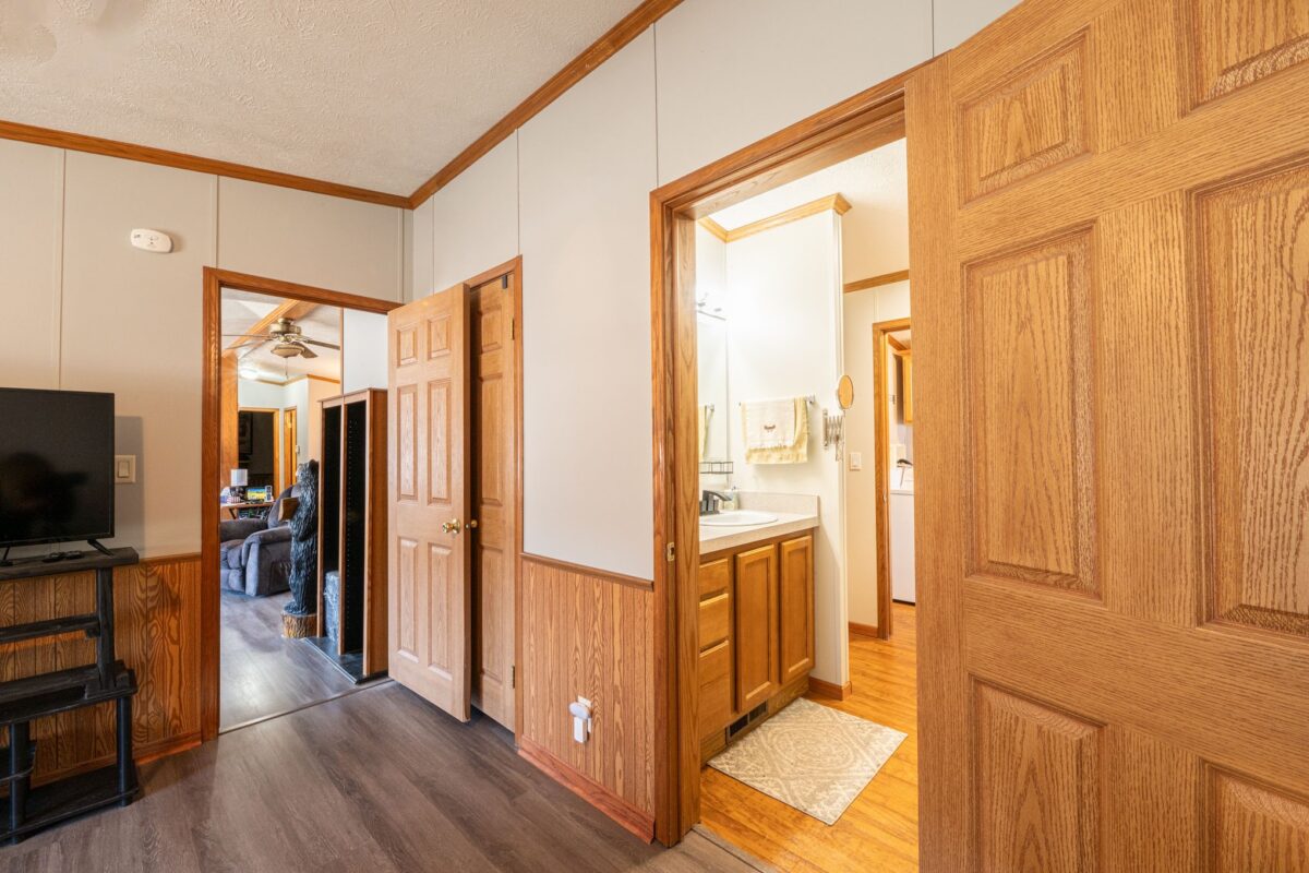 7649N Fishtrap Lake Rd, Winter, WI