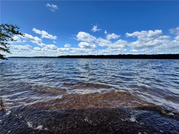 Residentialhouse for sale picture with an address of  7708 Broken Arrow Road in Hayward and a list price of 759500