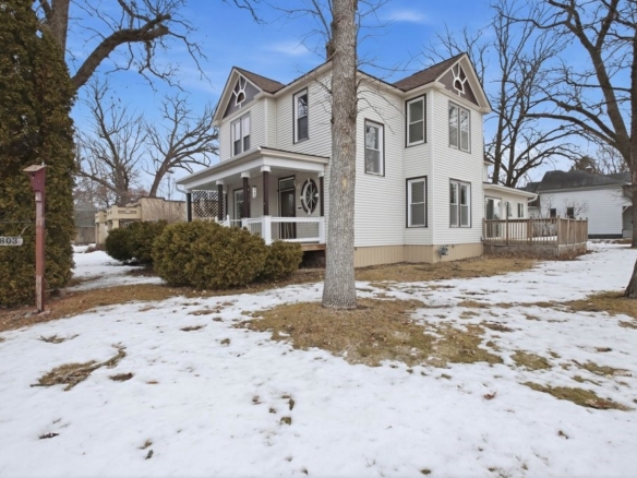 Residentialhouse for sale picture with an address of  803 Main Street in Rice Lake and a list price of 265000