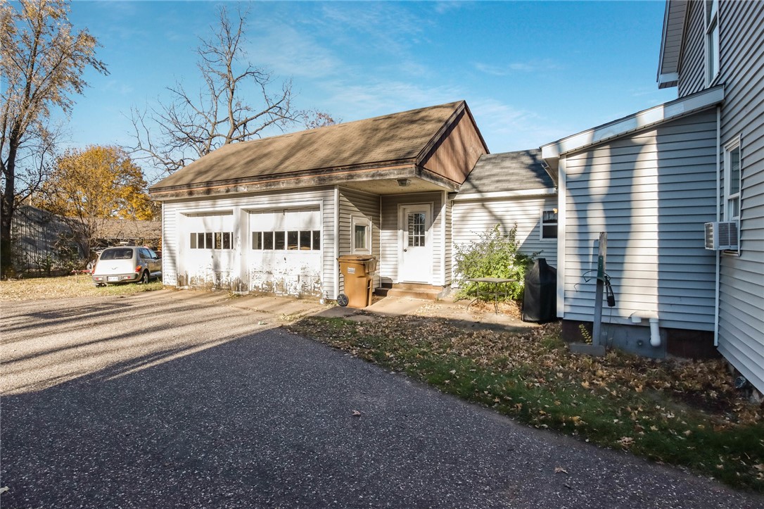 Residential at 804 Prospect Street, Durand, WI 54736 — photo 21