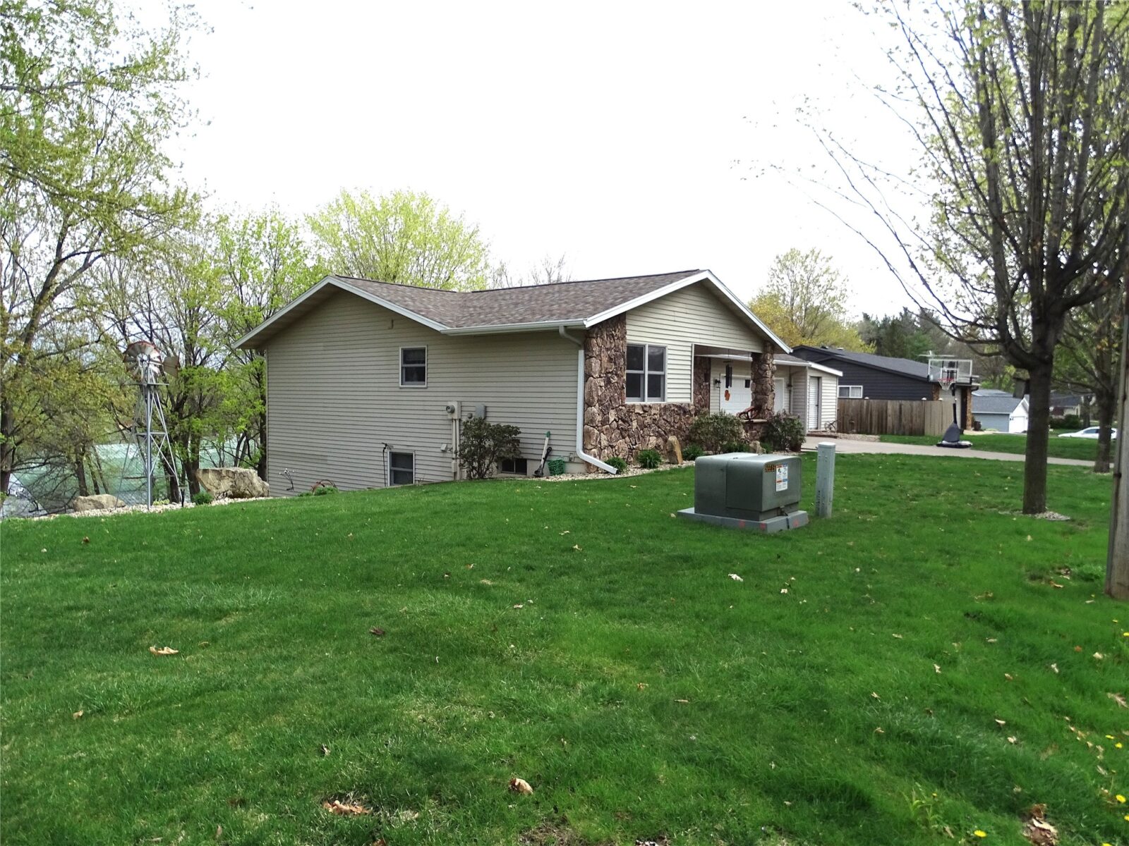808 Goodrich Street Durand WI 54736 — photo 3