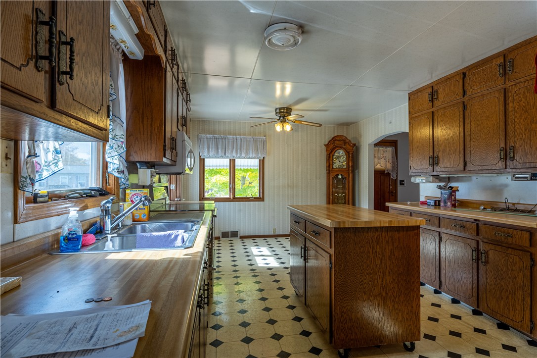 Residential at 809 6th Street, Ladysmith, WI 54848 — photo 6