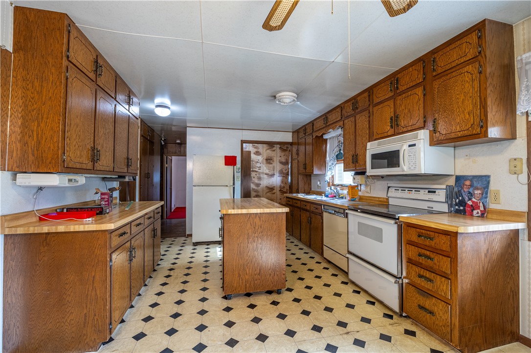 Residential at 809 6th Street, Ladysmith, WI 54848 — photo 7