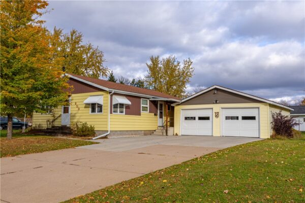 Residential at 809 6th Street, Ladysmith, WI 54848 — photo 1