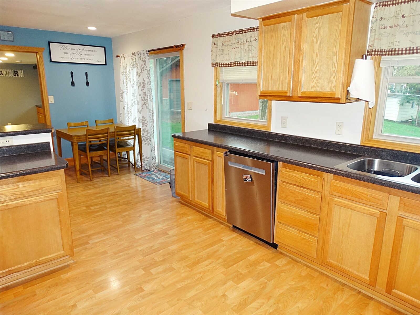 812 E BARKER Street Rice Lake WI 54868 — photo 12