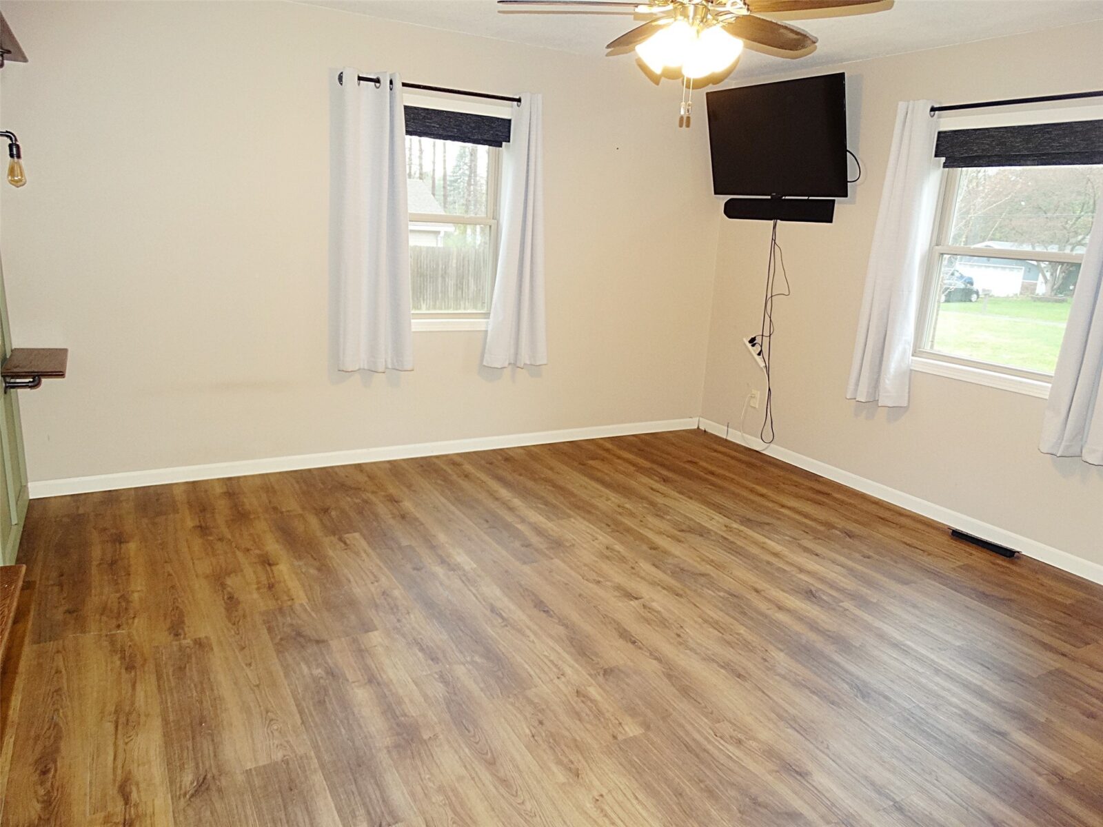 812 E BARKER Street Rice Lake WI 54868 — photo 16