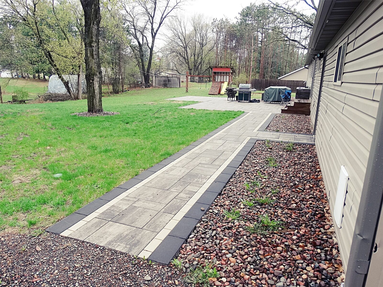 812 E BARKER Street Rice Lake WI 54868 — photo 3