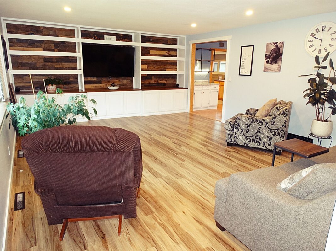 812 E BARKER Street Rice Lake WI 54868 — photo 8