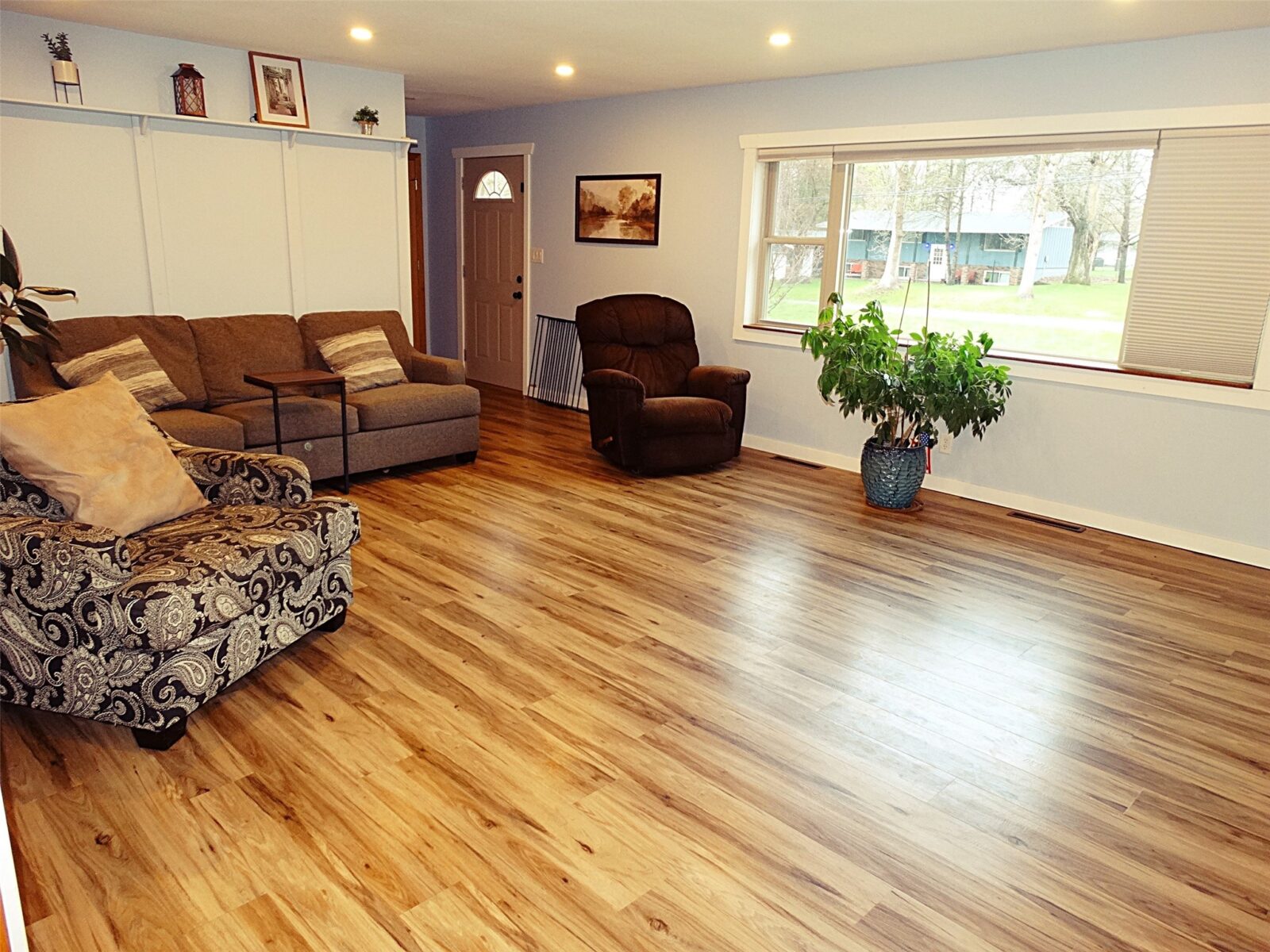 812 E BARKER Street Rice Lake WI 54868 — photo 9