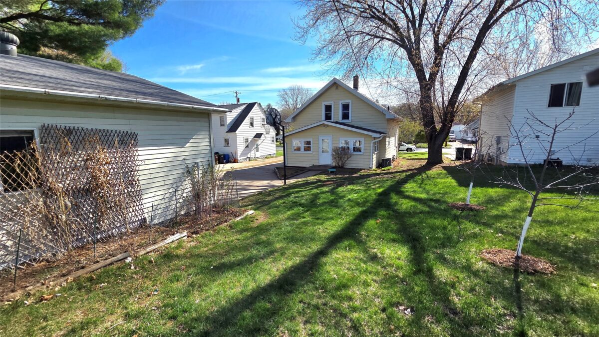 Residential at 816 Starr Avenue, Eau Claire, WI 54703 — photo 40