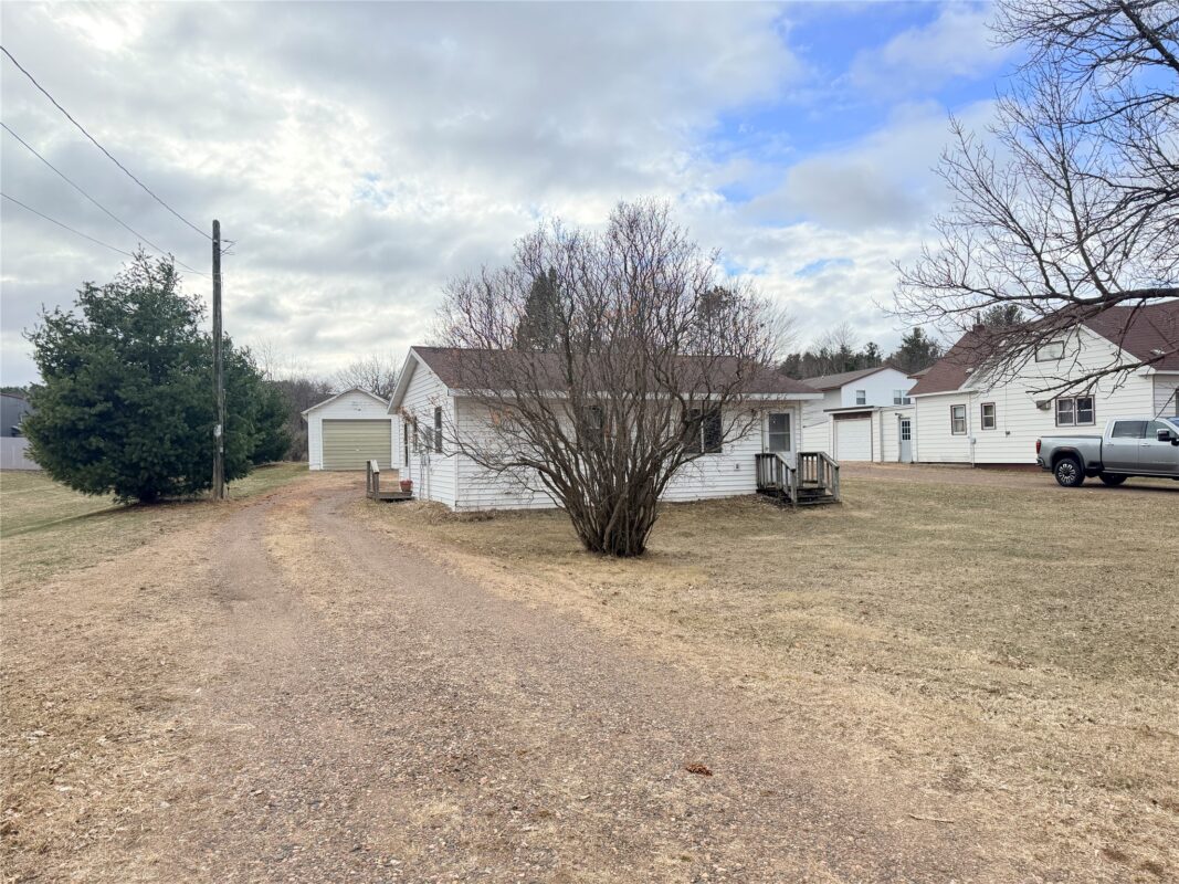 816 S Wisconsin Avenue, Rice Lake, WI