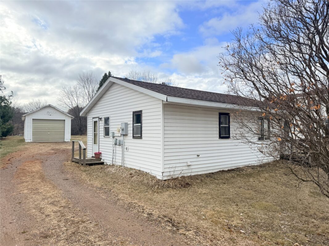 816 S Wisconsin Avenue, Rice Lake, WI