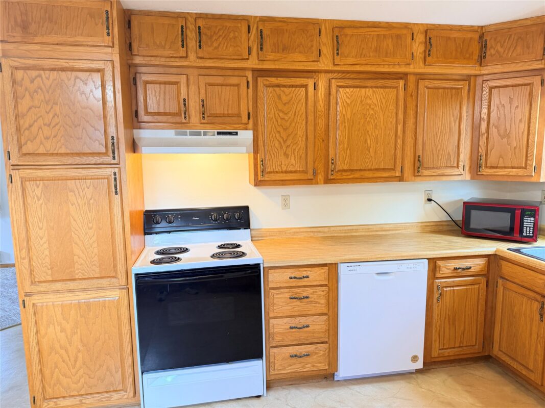 816 S Wisconsin Avenue, Rice Lake, WI