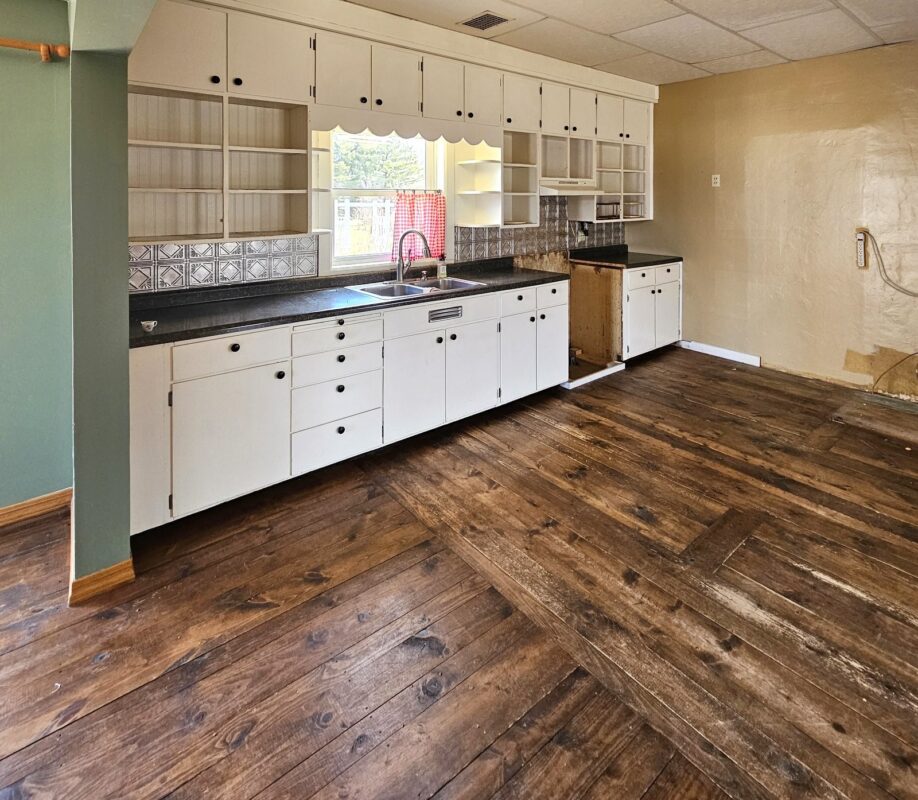 Residential at 820 14th Avenue, Almena, WI 54805 — photo 2