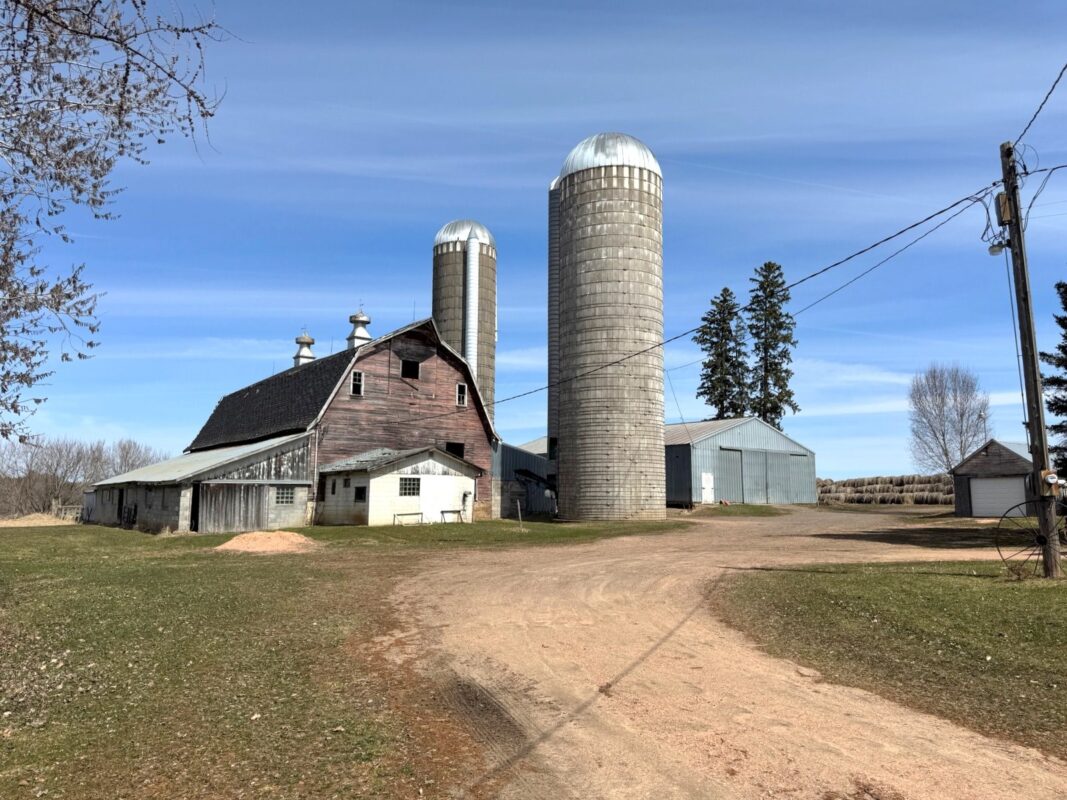 Residential at 820 14th Avenue, Almena, WI 54805 — photo 1