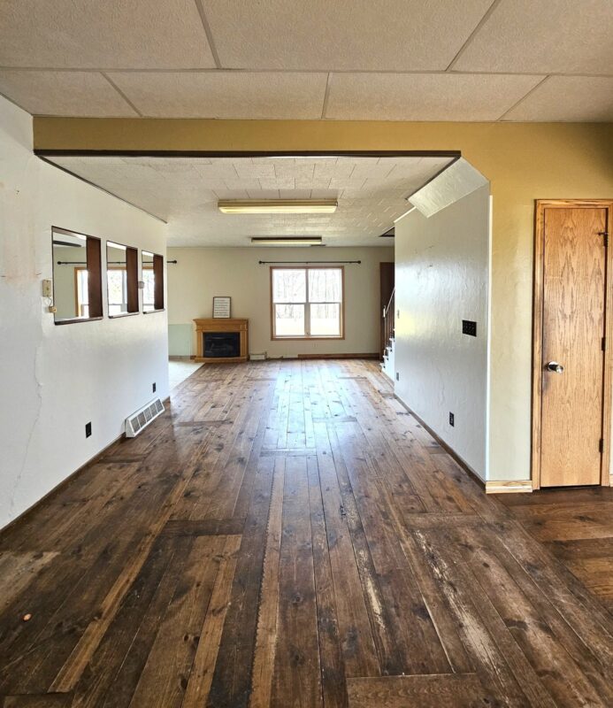 Residential at 820 14th Avenue, Almena, WI 54805 — photo 3