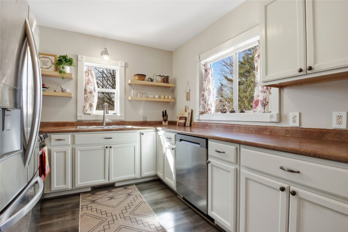 822 Lee Street, Eau Claire, WI — photo 14