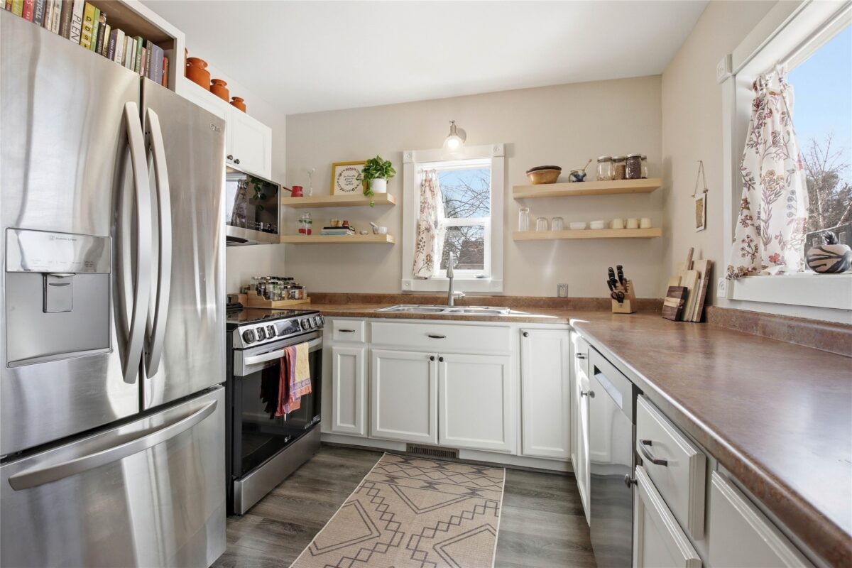 822 Lee Street, Eau Claire, WI — photo 15