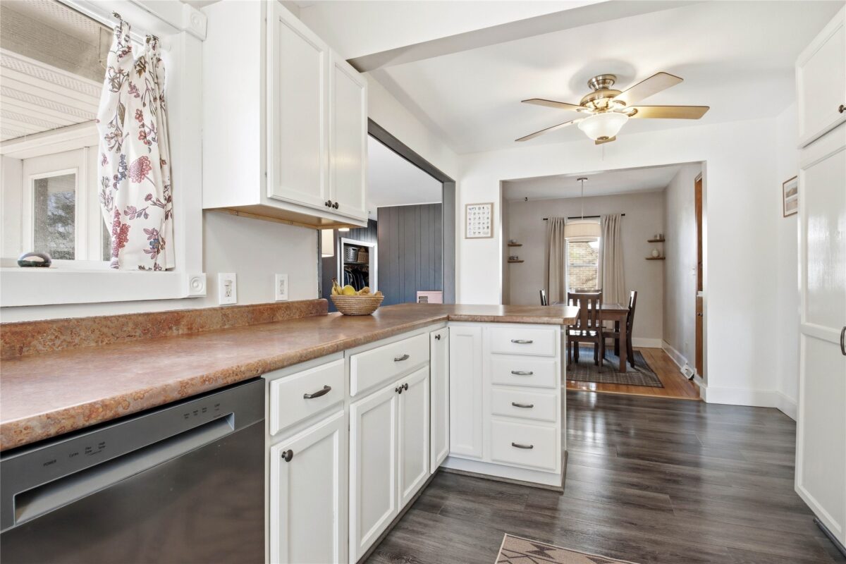 822 Lee Street, Eau Claire, WI — photo 16