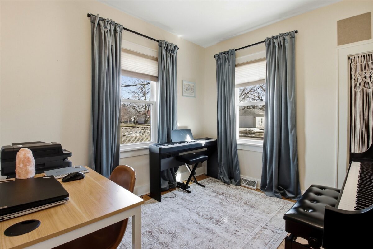 822 Lee Street, Eau Claire, WI — photo 18