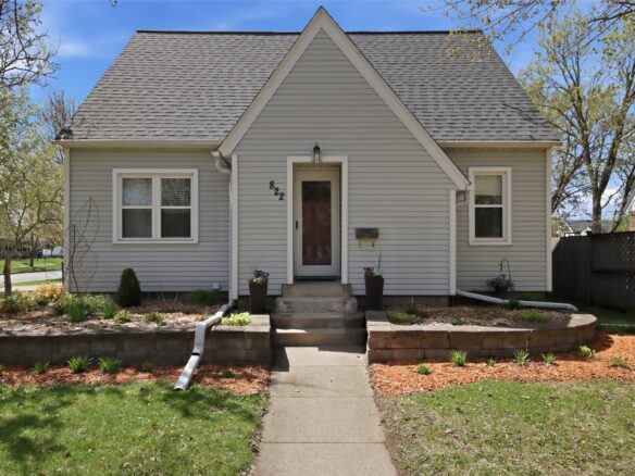 822 Lee Street, Eau Claire, WI
