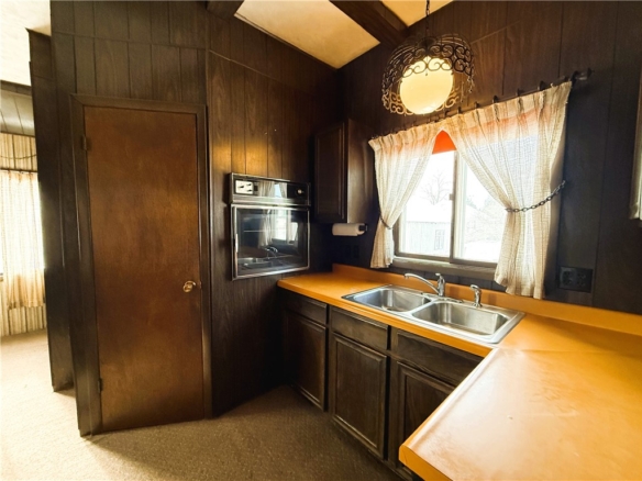 Residentialhouse for sale picture with an address of  823 German Street in Hawkins and a list price of 84900