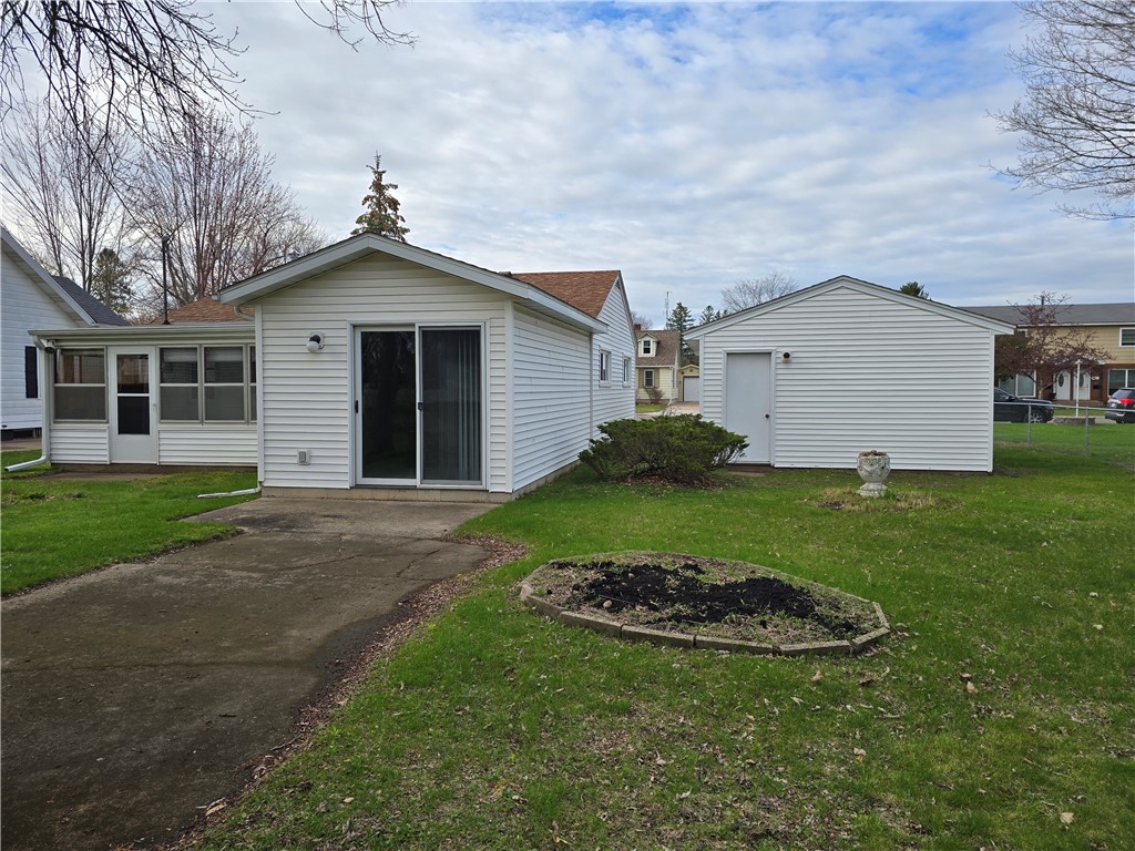 Residential at 833 Stanley Street, Chippewa Falls, WI 54729 — photo 18