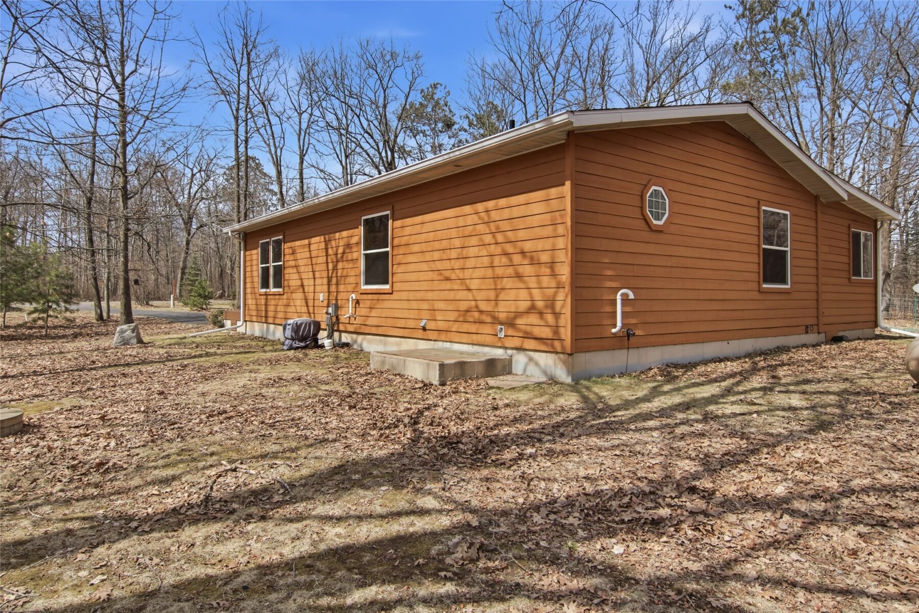 8636N River Road, Hayward, WI — photo 7