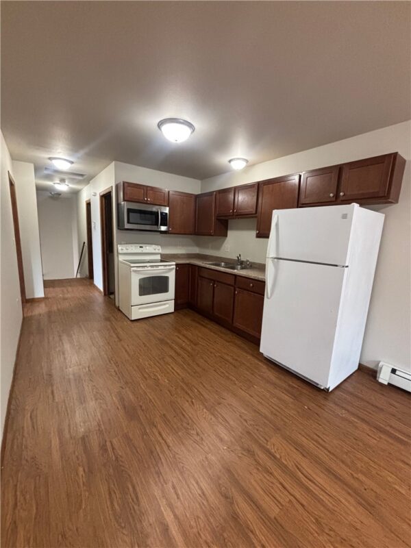 Residential Income at 902 Water Street, Eau Claire, WI 54703 — photo 11