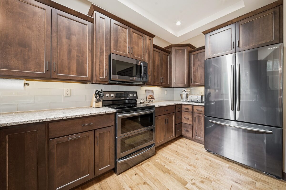 909 Thistle Lane Eau Claire WI 54703 — photo 10