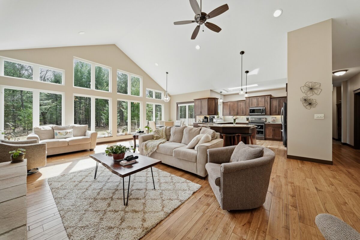 909 Thistle Lane Eau Claire WI 54703 — photo 23
