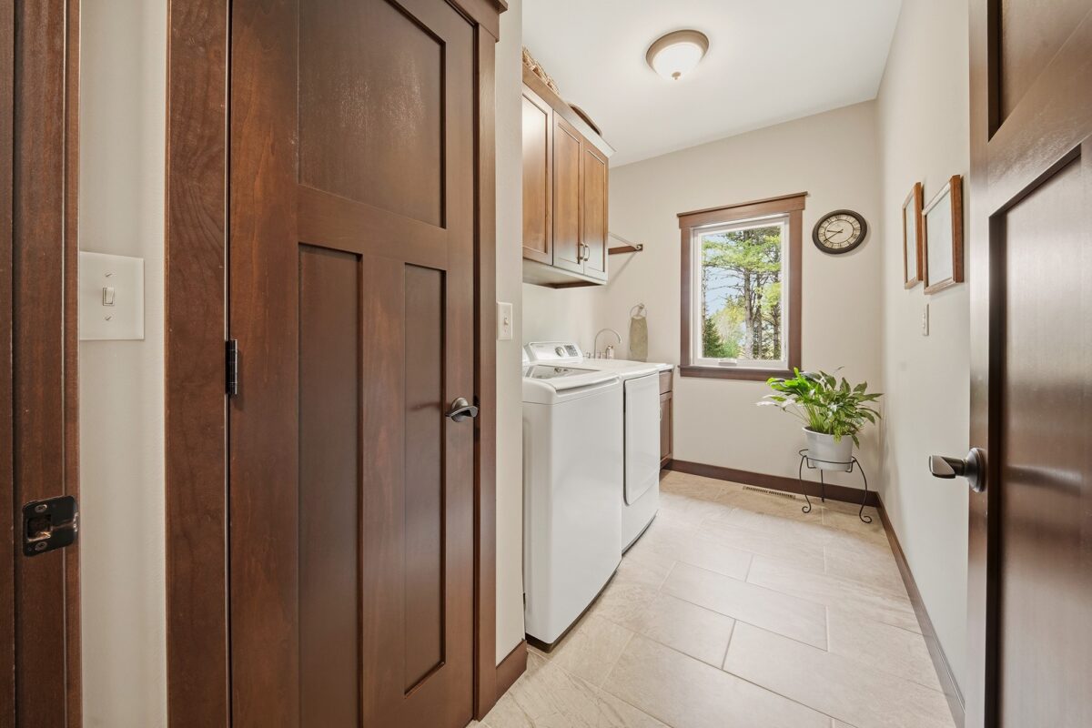 909 Thistle Lane Eau Claire WI 54703 — photo 26