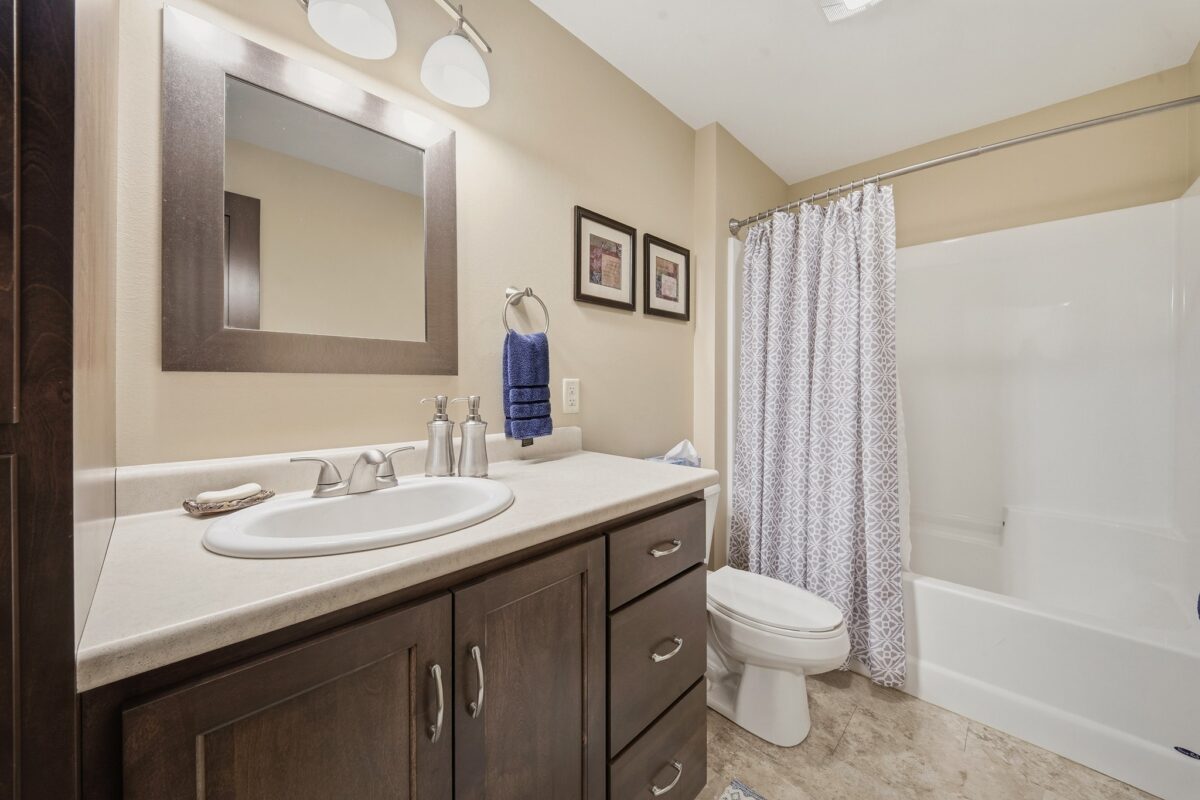 909 Thistle Lane Eau Claire WI 54703 — photo 33