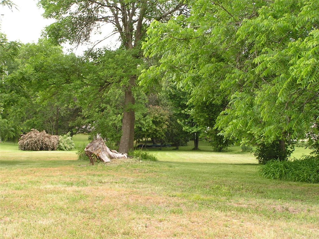 Residential at 916 4th Street, Ladysmith, WI 54848 — photo 4