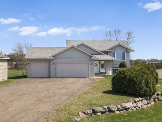 919 189th Avenue New Richmond WI 54017 — photo 1