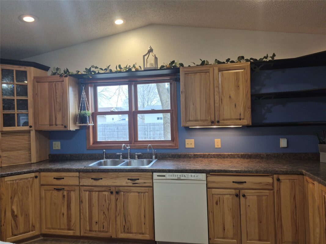 Residential at 928 Yorkshire Avenue, Rice Lake, WI 54868 — photo 5