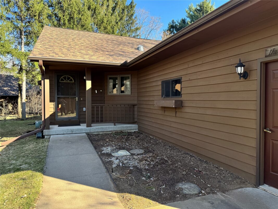 Residential at 945 Cambridge Court, Altoona, WI 54720 — photo 2