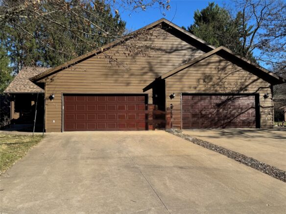 Residential at 945 Cambridge Court, Altoona, WI 54720 — photo 1