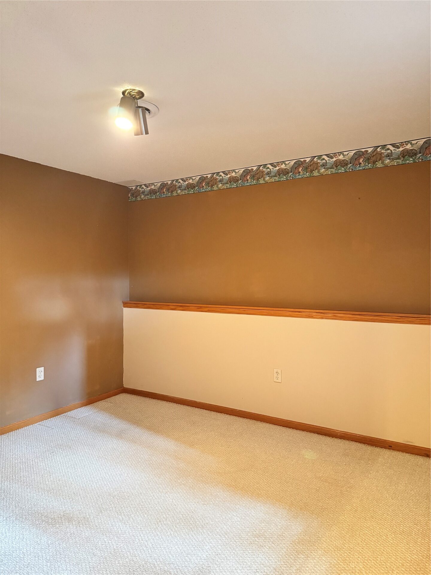 Residential at 945 Cambridge Court, Altoona, WI 54720 — photo 6