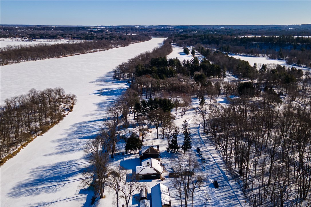 9556-27th-Eau-Claire-WI-54703-8