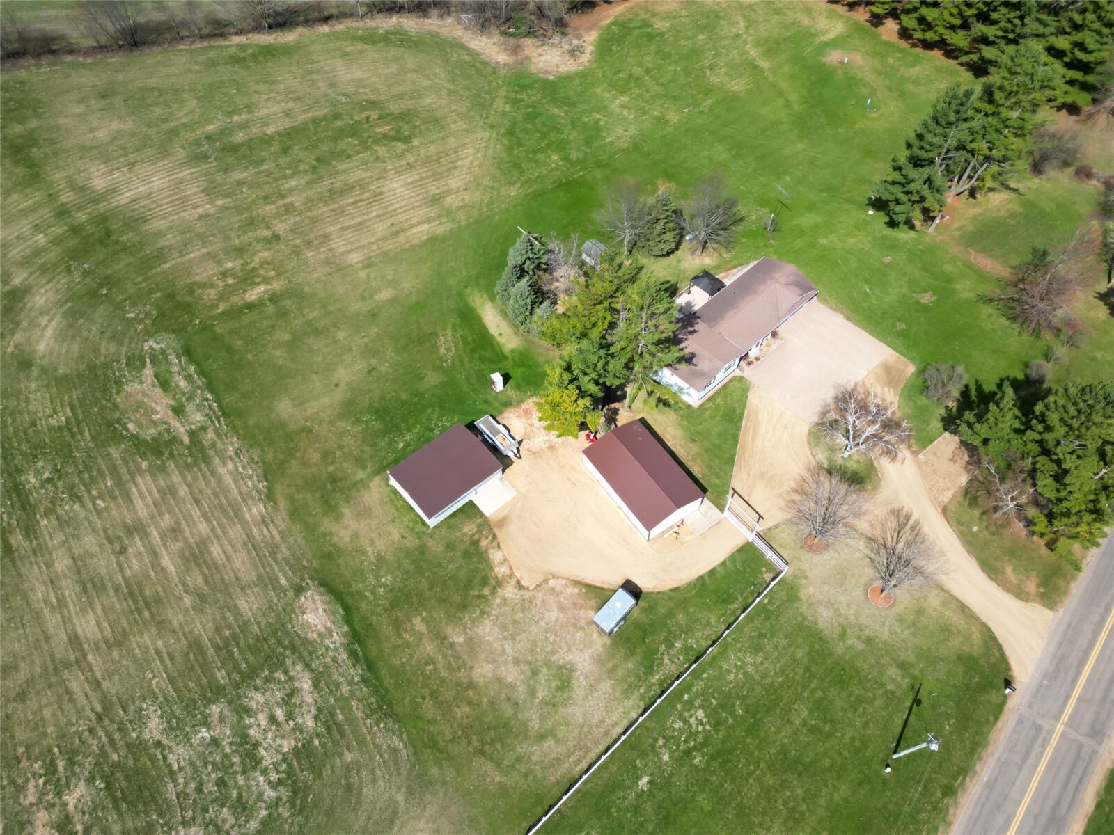 Residential at E3490 County Road P, Menomonie, WI 54751 — photo 13