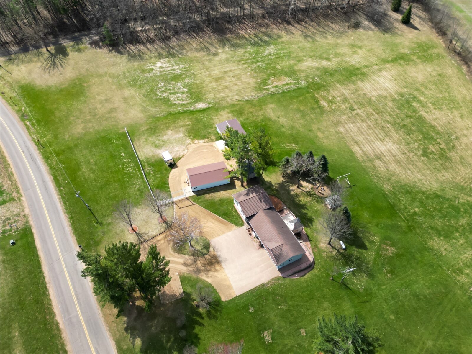 Residential at E3490 County Road P, Menomonie, WI 54751 — photo 15