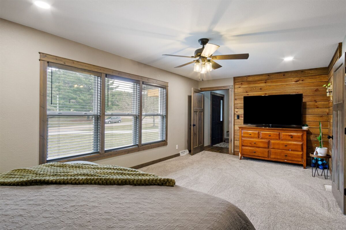 Residential at E4085 Woodfield Road, Eau Claire, WI 54701 — photo 12
